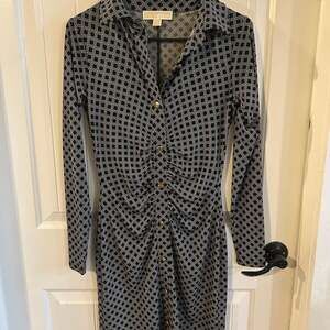 Michael Kors Black and White Geometric Ruched Button-Front Mini Dress